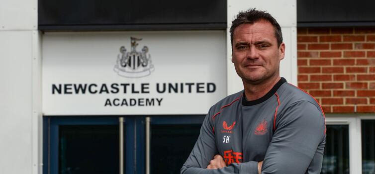 Harper was previously first-team goalkeeper coach at Newcastle
