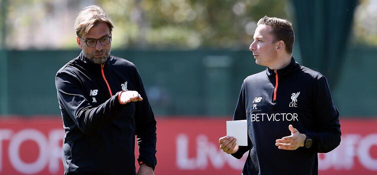 Klopp on Lijnders: "I could write a book on him"
