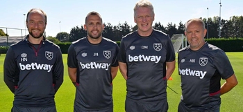Heitinga joins West Ham as Moyes unveils new-look coaching team