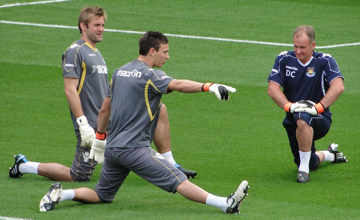 Coles at West Ham with keepers Robert Green and Peter Kurucz