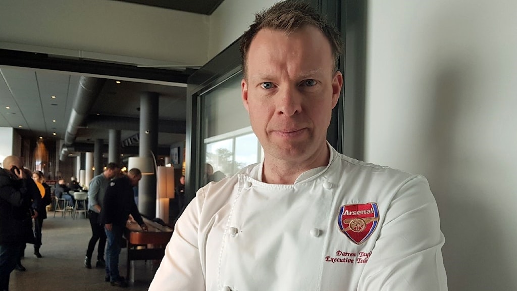 Darren Taylor Headshot