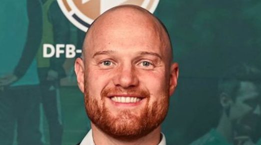 Jonas Scheuermann Headshot