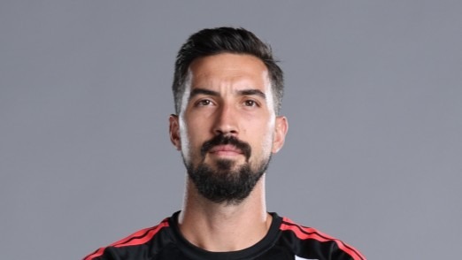Alex Salvador Headshot