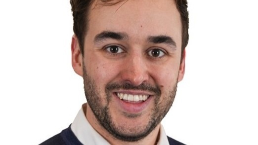 Carlos Raphael Moersen Headshot