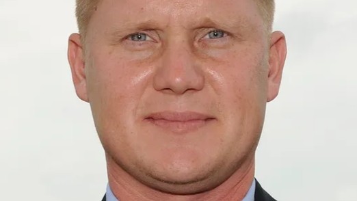 Luke Dowling Headshot