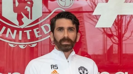 Robin Sadler Headshot