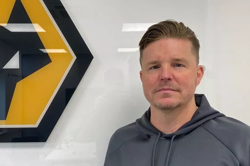 Five assistants sacked by Wolves along with O’Neil