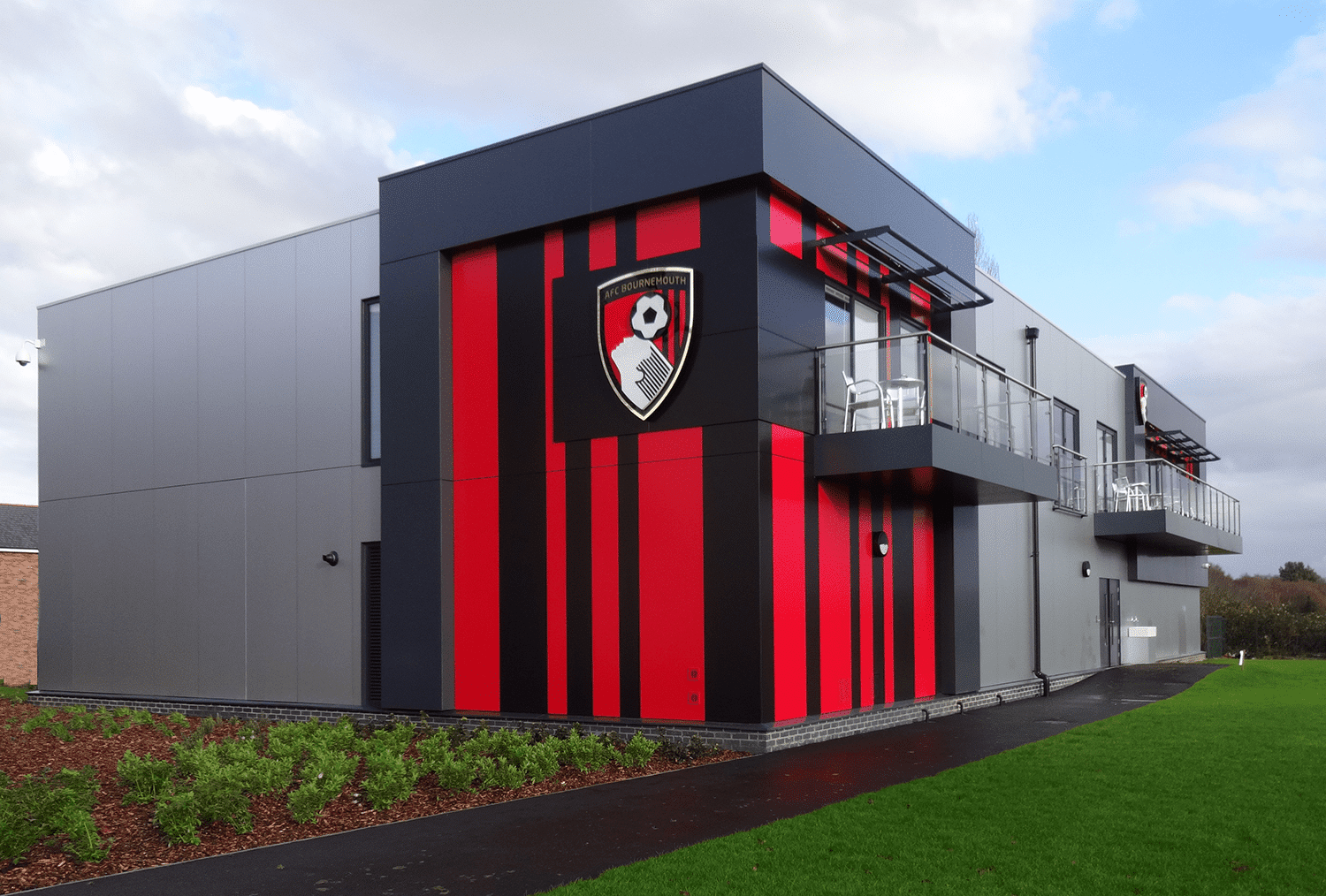 How modular pavilions are revolutionising training grounds How modular pavilions are revolutionising training grounds