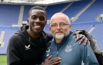 Legendary Everton masseur Comer retires after 29 years