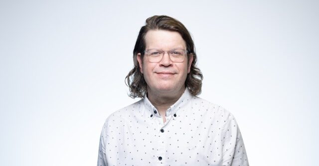 Dr Mark Batey